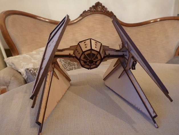 TIE-interceptor-madera